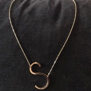 Large ‘S’ initial necklace. 16” chain. NWOT!!